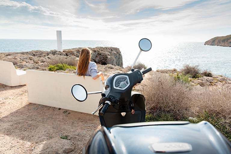 rent piaggio liberty mallorca